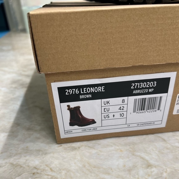 Dr. Martens 2976 Leonore Faux Fur Lined Chelsea Boots - Picture 6 of 14